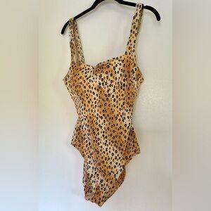 OSCAR DE LA RENTA Leopard Print One-Piece Swimsuit SZ 12